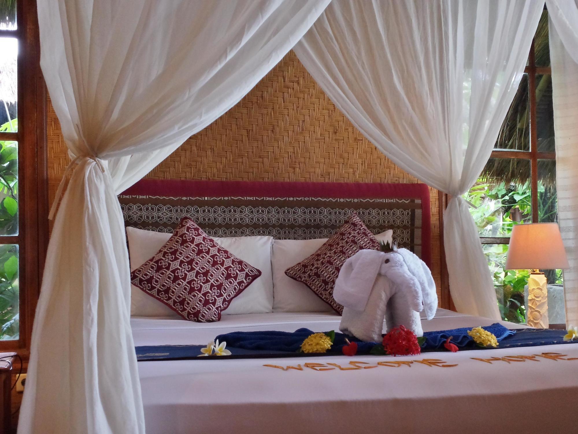 Santai Hotel Amed Exterior foto